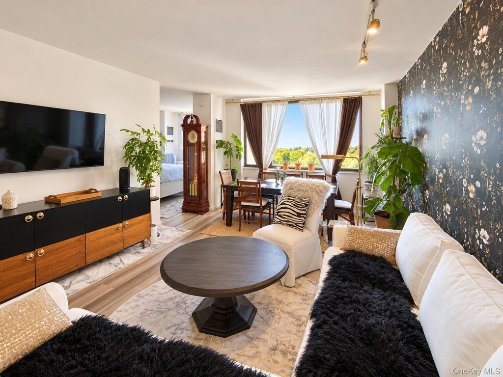 26910 Grand Central Parkway - Photo 1