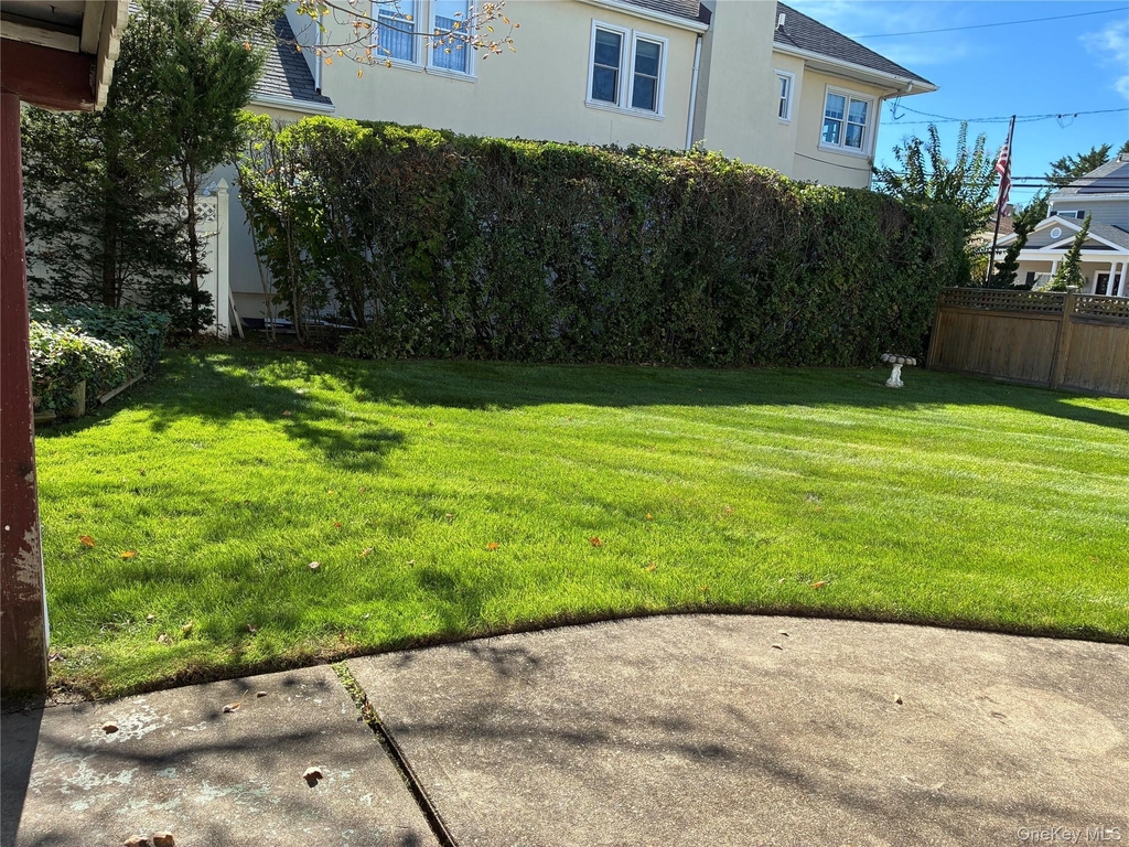 54 Erie Avenue - Photo 39