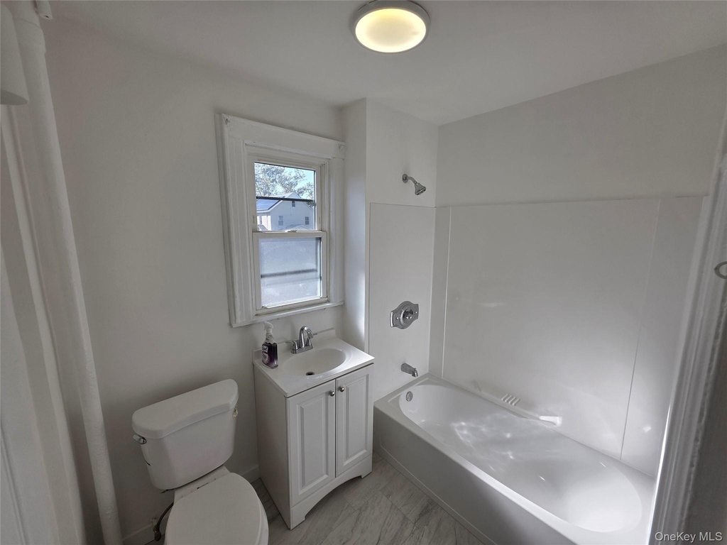 110-14 203rd Street - Photo 5