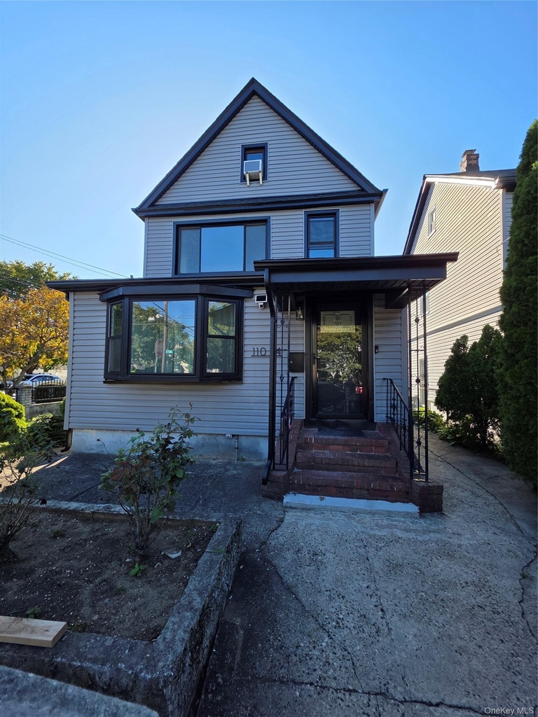 110-14 203rd Street - Photo 11