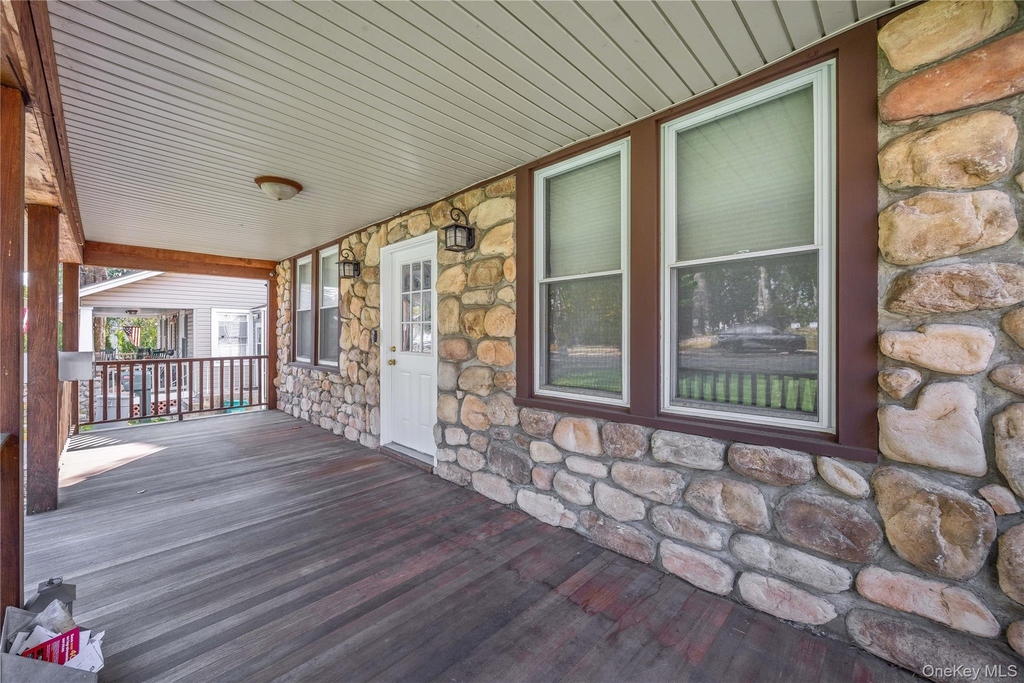 77 N Main Street - Photo 3