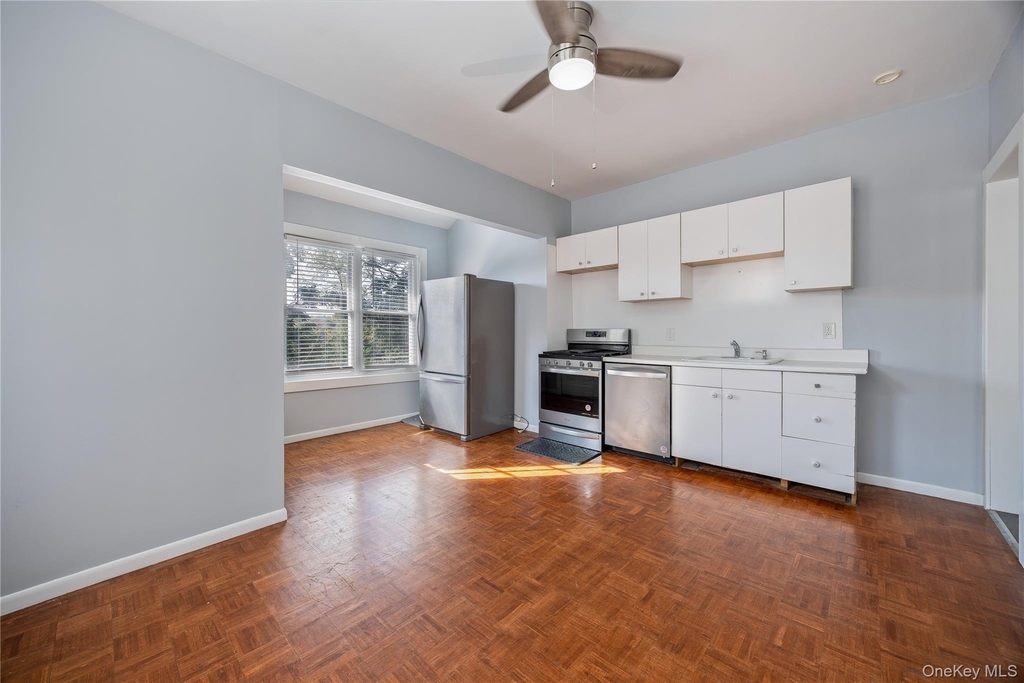77 N Main Street - Photo 11