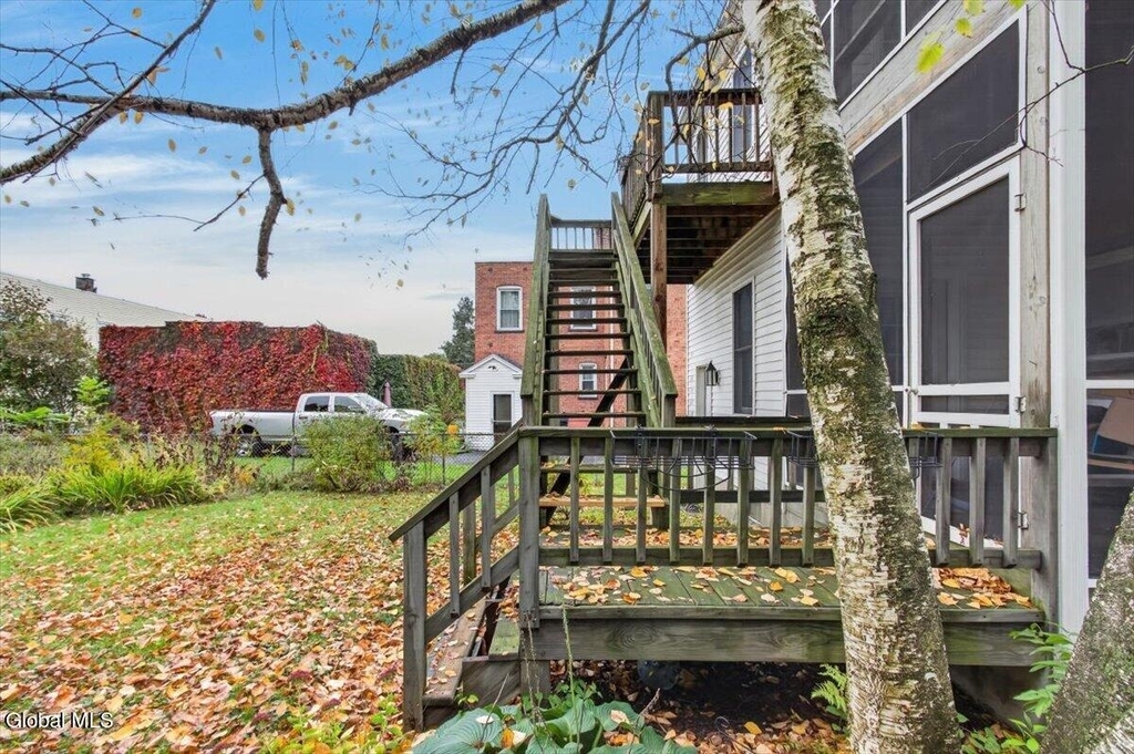 1011 24th Street - Photo 34