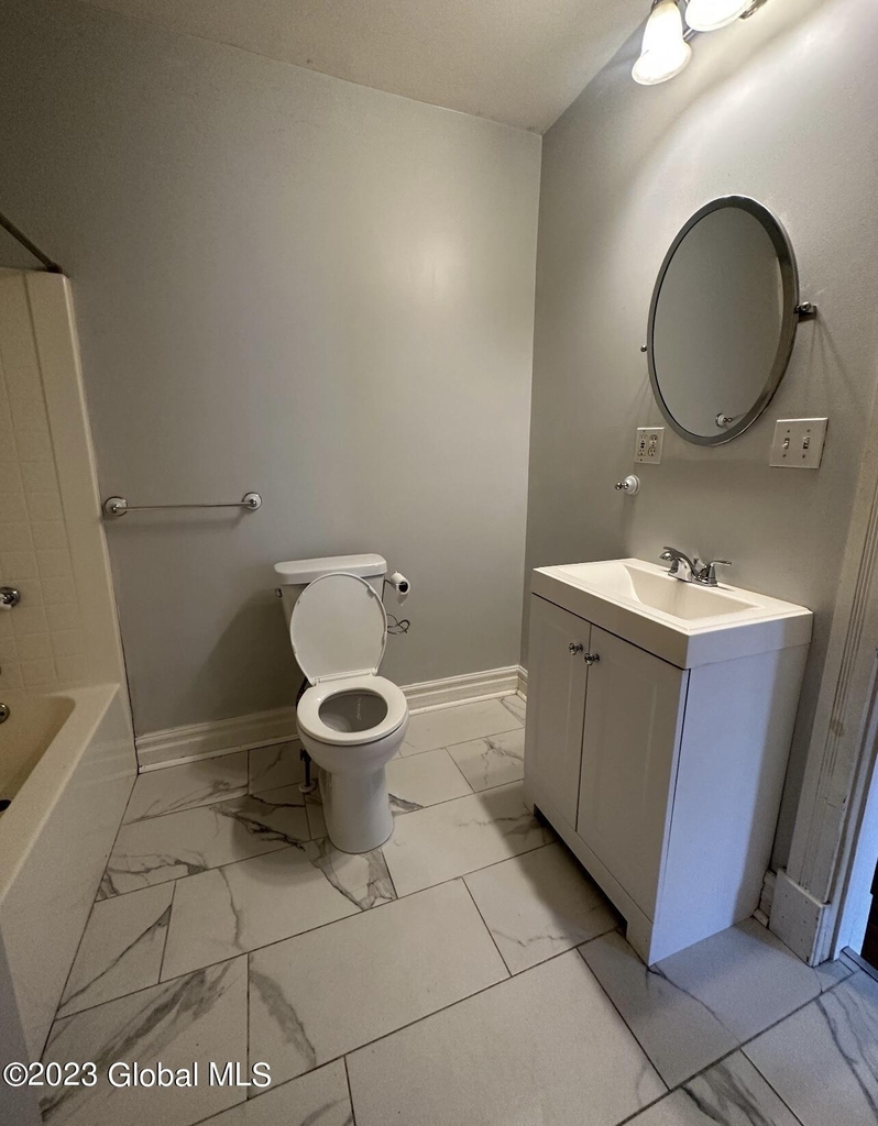251 Liberty Street - Photo 7