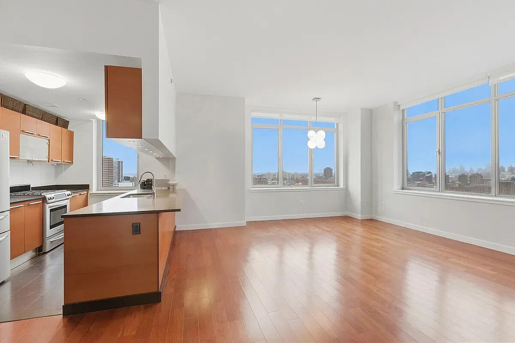 1485 5th Avenue - Photo 5