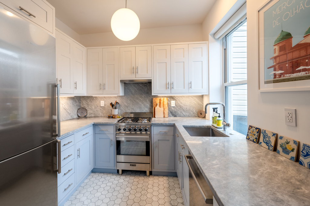12 Cheever Place - Photo 1