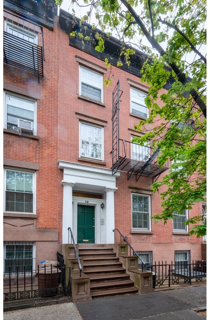 12 Cheever Place - Photo 0