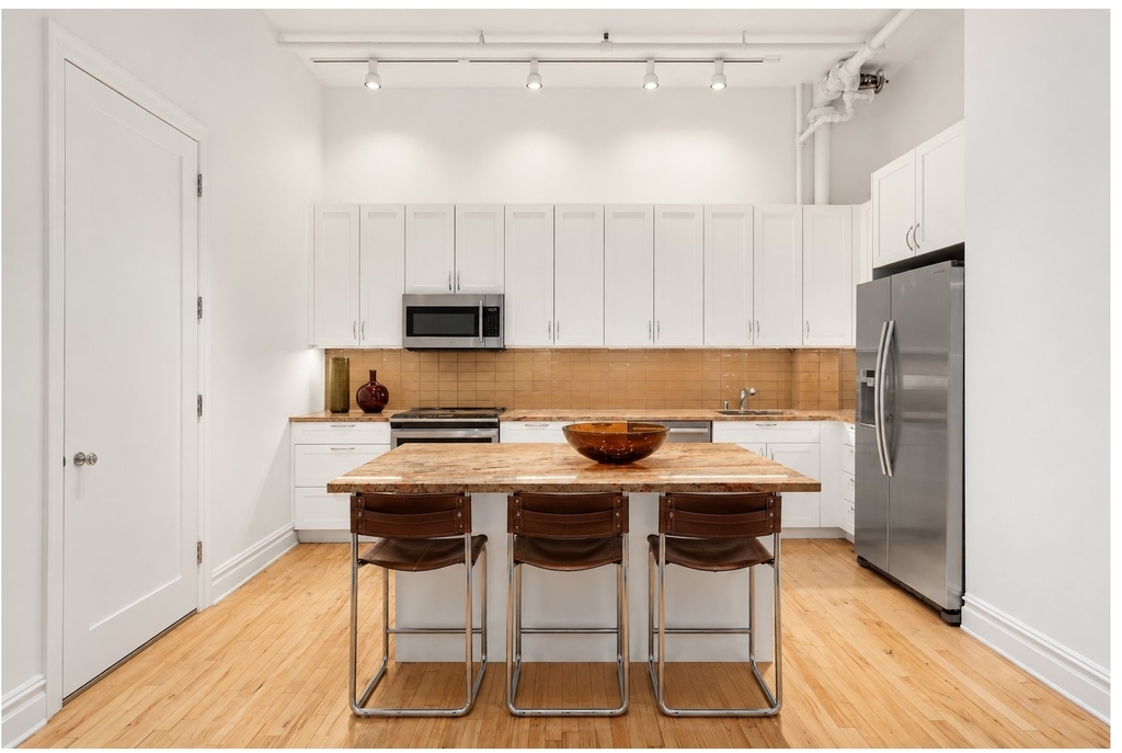 43 E 20th Street - Photo 2