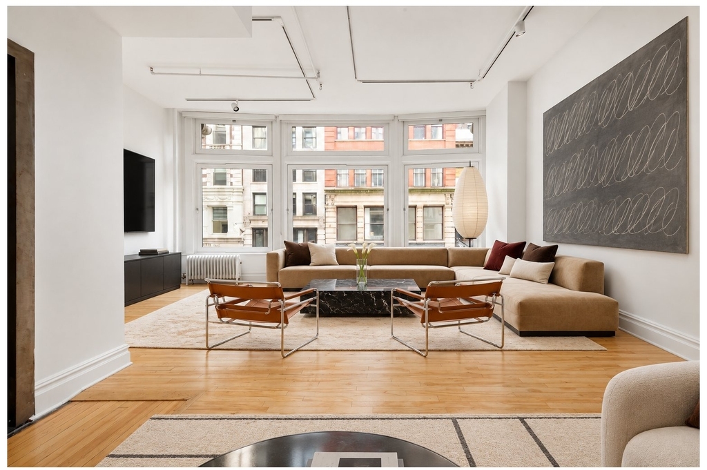 43 E 20th Street - Photo 0