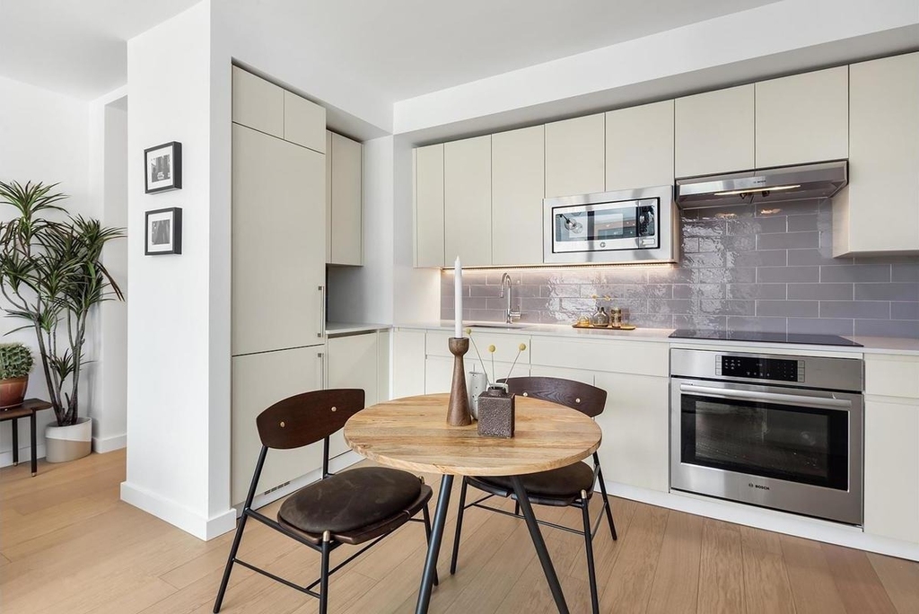 1790 3rd Avenue - Photo 3