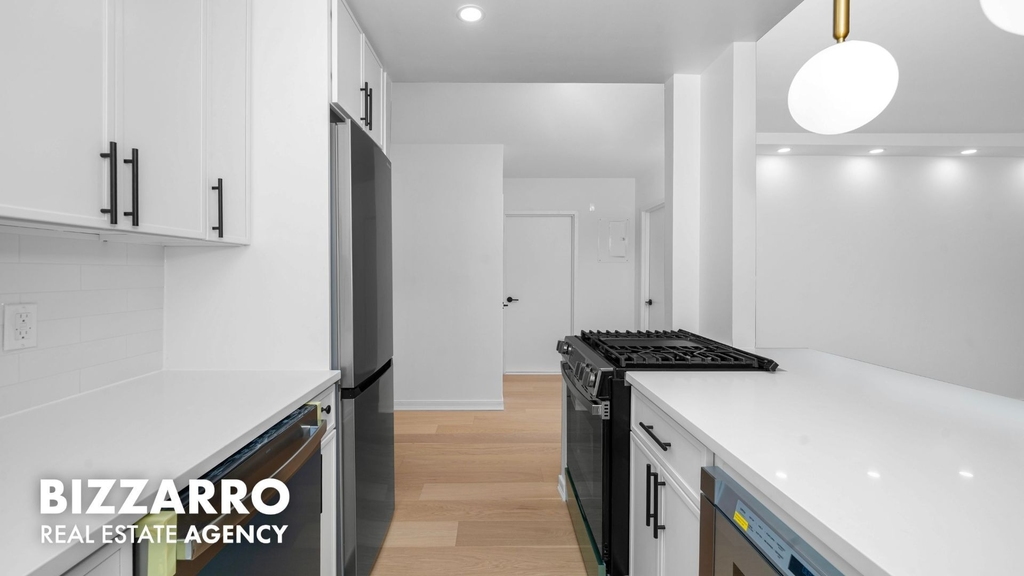 1330 Fifth Avenue - Photo 4