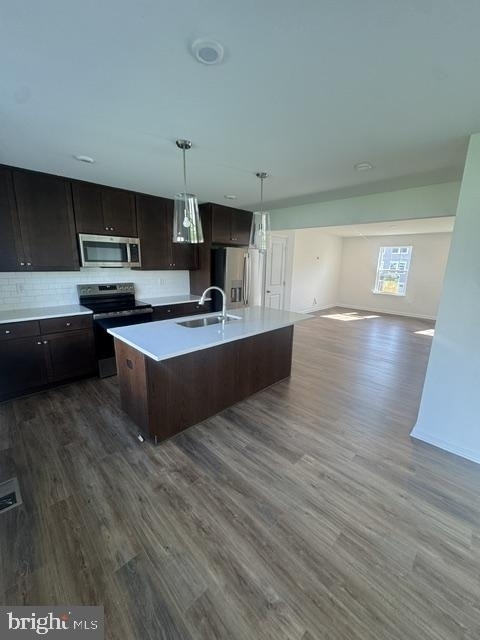 172 Bolingbroke Way - Photo 1