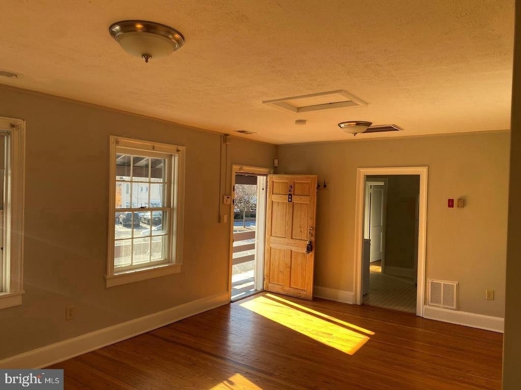 47 S Cameron Street - Photo 2
