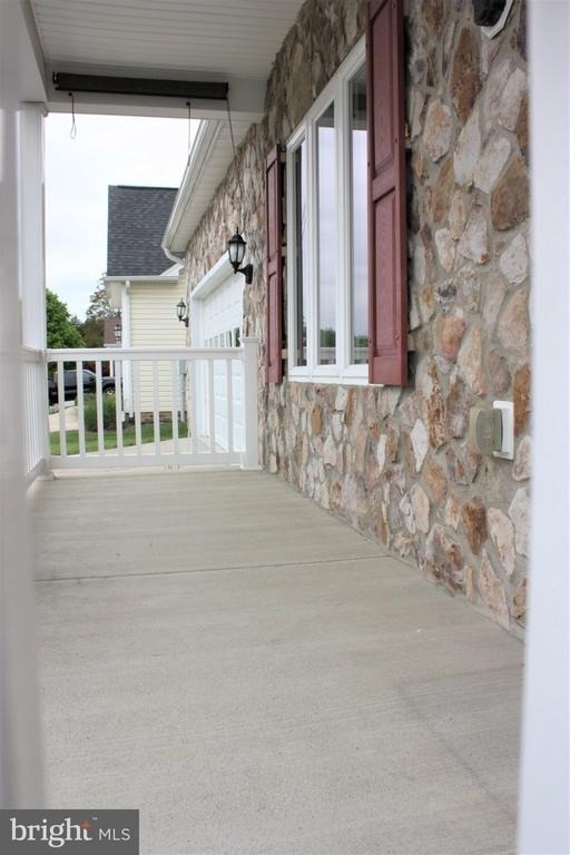 147 Settlers Way - Photo 3