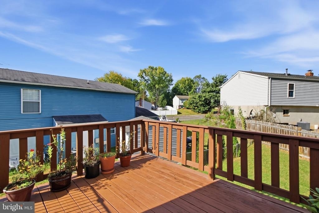 5625 Roundtree Drive - Photo 30