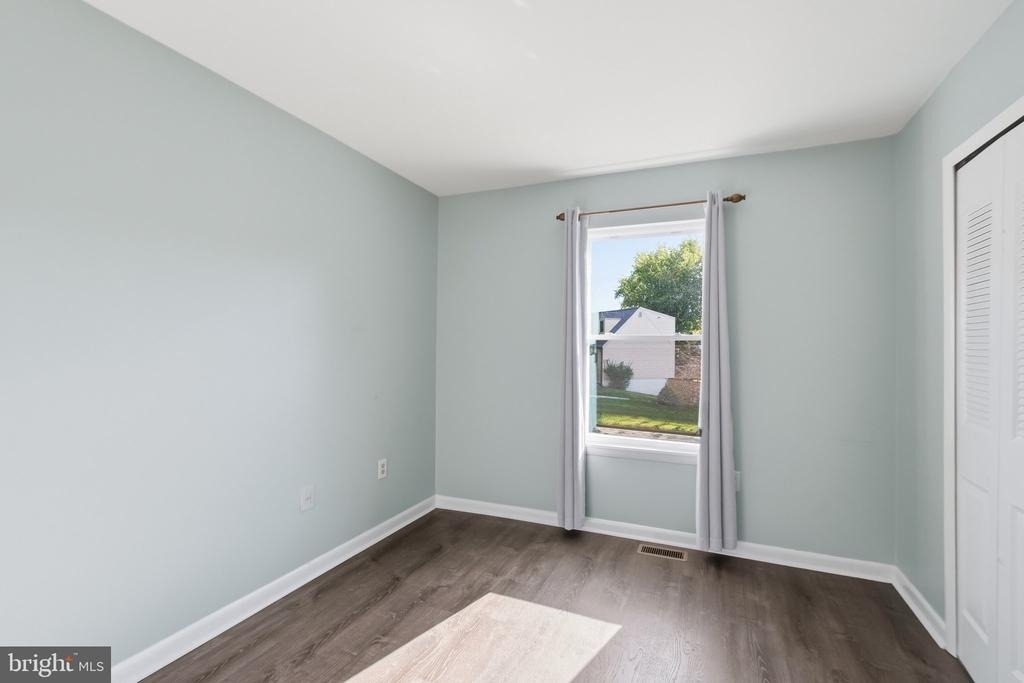5625 Roundtree Drive - Photo 19