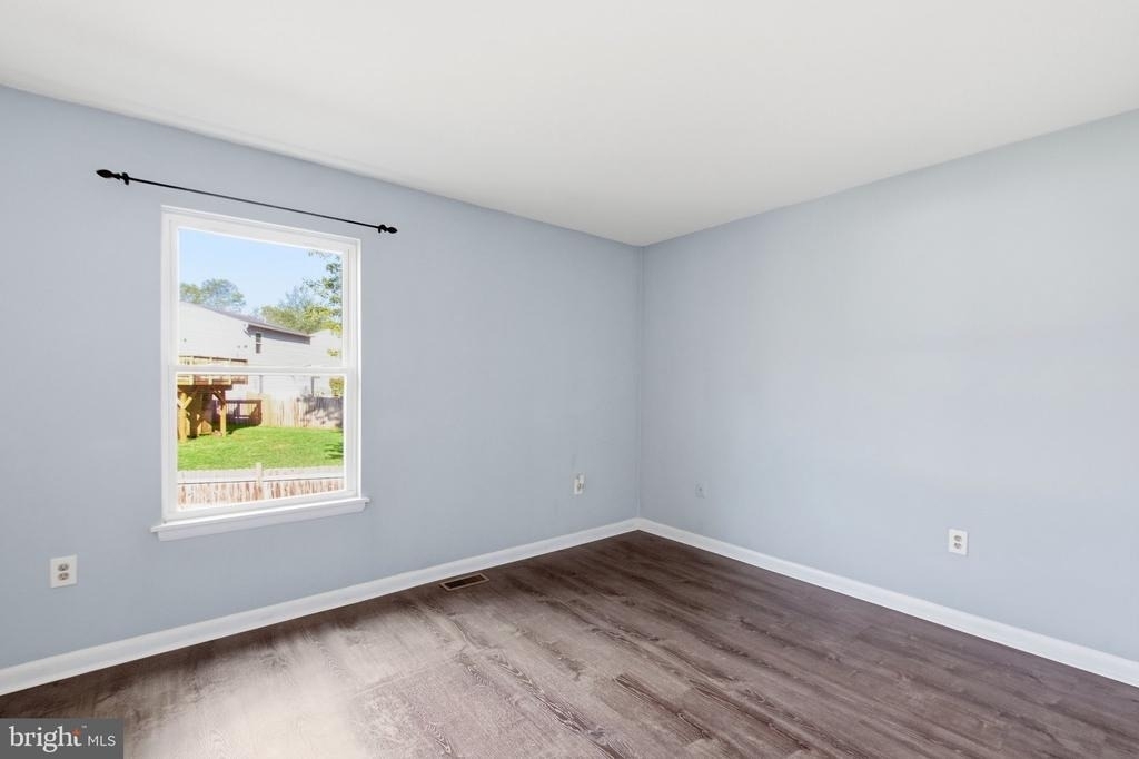 5625 Roundtree Drive - Photo 24