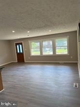 902 W Poplar Road - Photo 6