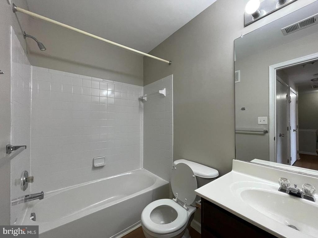 42301 Onyx Terrace - Photo 17