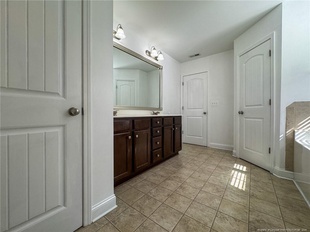 2215 Lakedale Drive - Photo 16