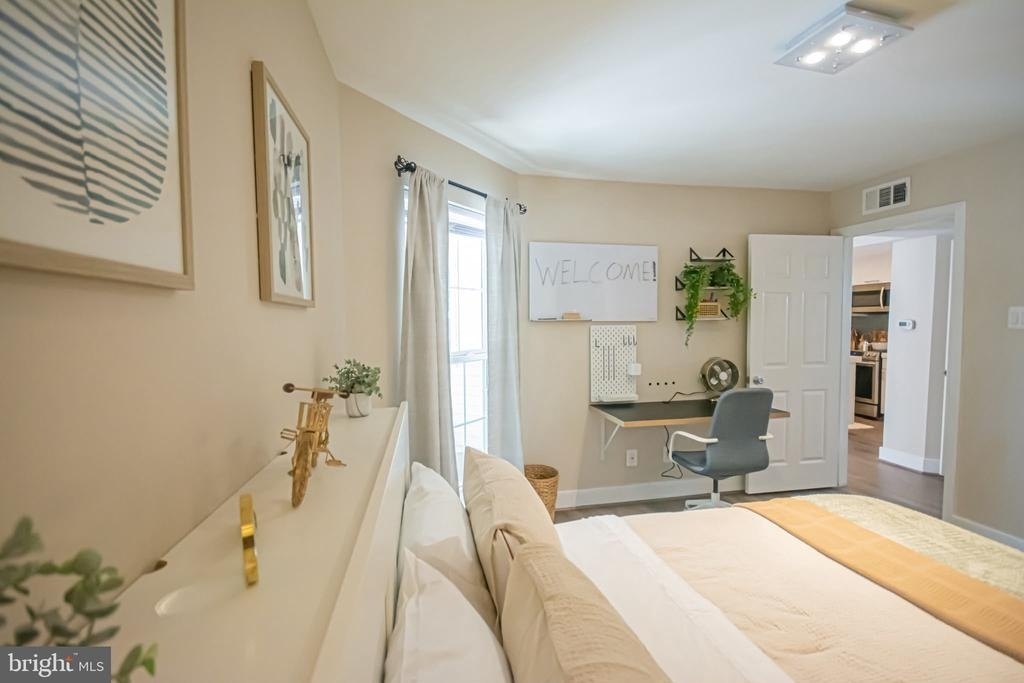 1504 Lincoln Way - Photo 22
