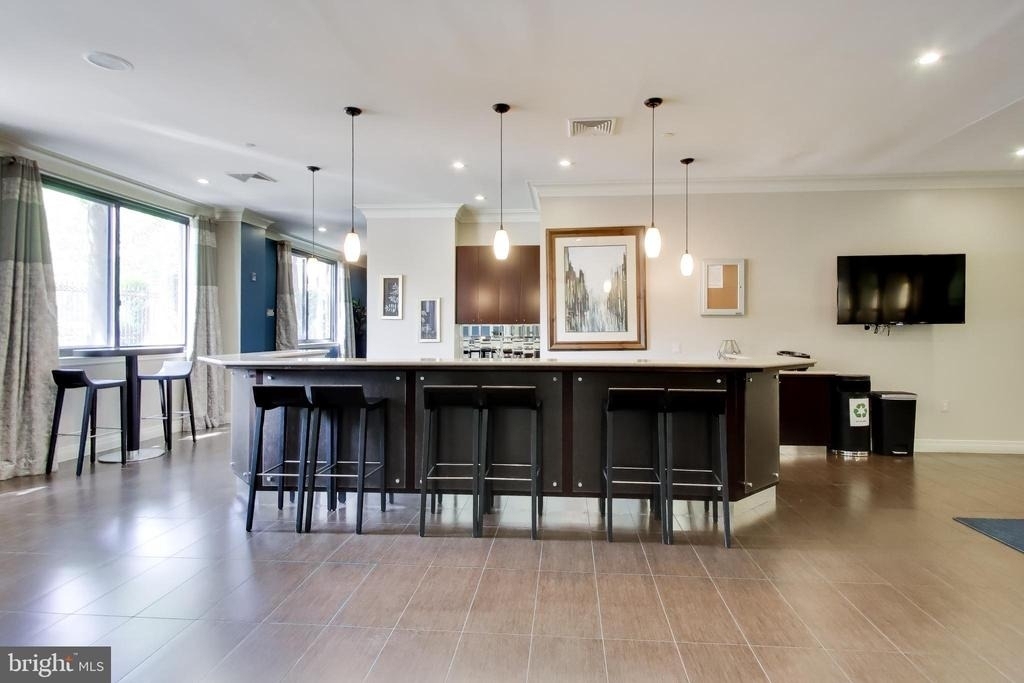 2451 Midtown Avenue - Photo 19