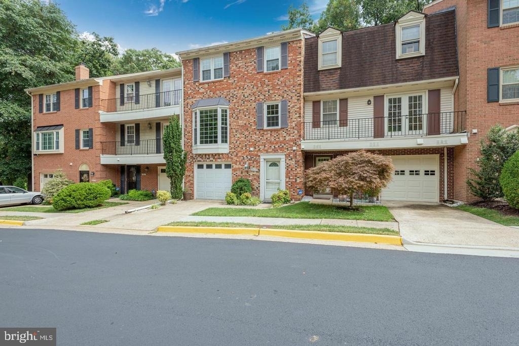 8575 Raglan Road - Photo 1