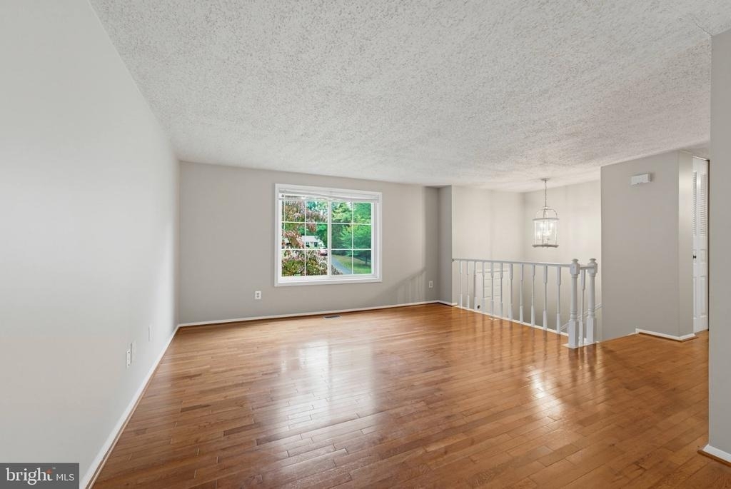 5906 Oak Leather Drive - Photo 4