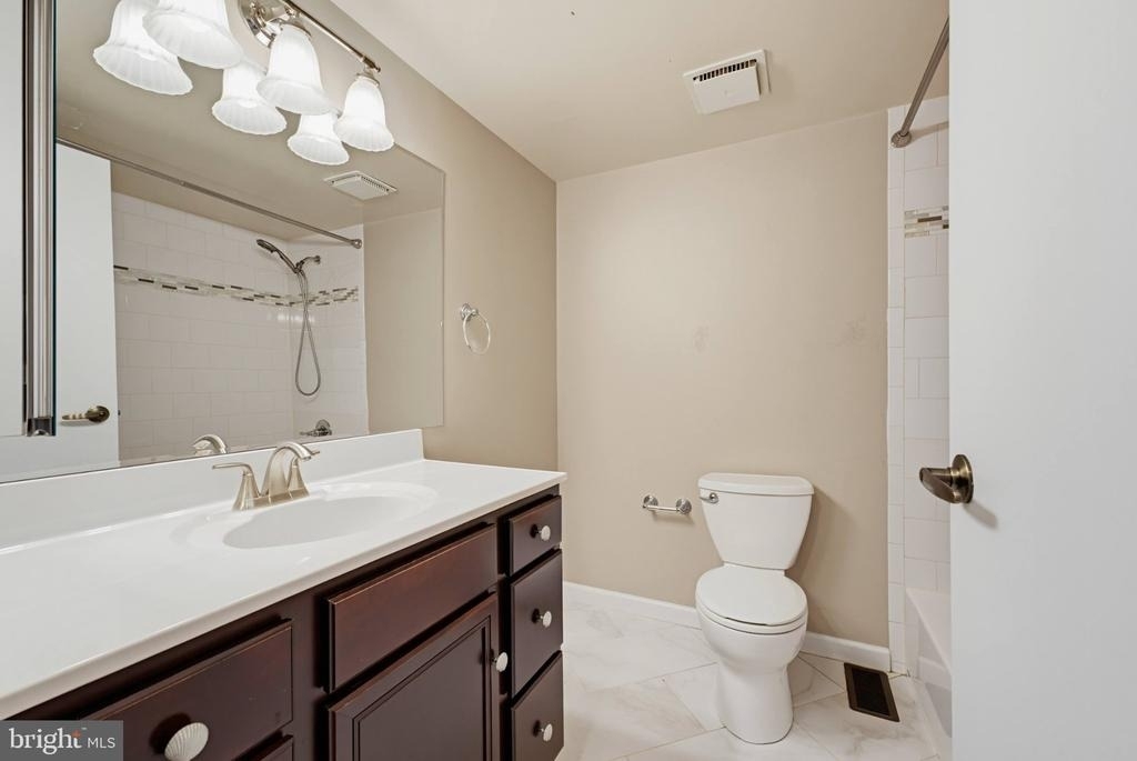 5906 Oak Leather Drive - Photo 17