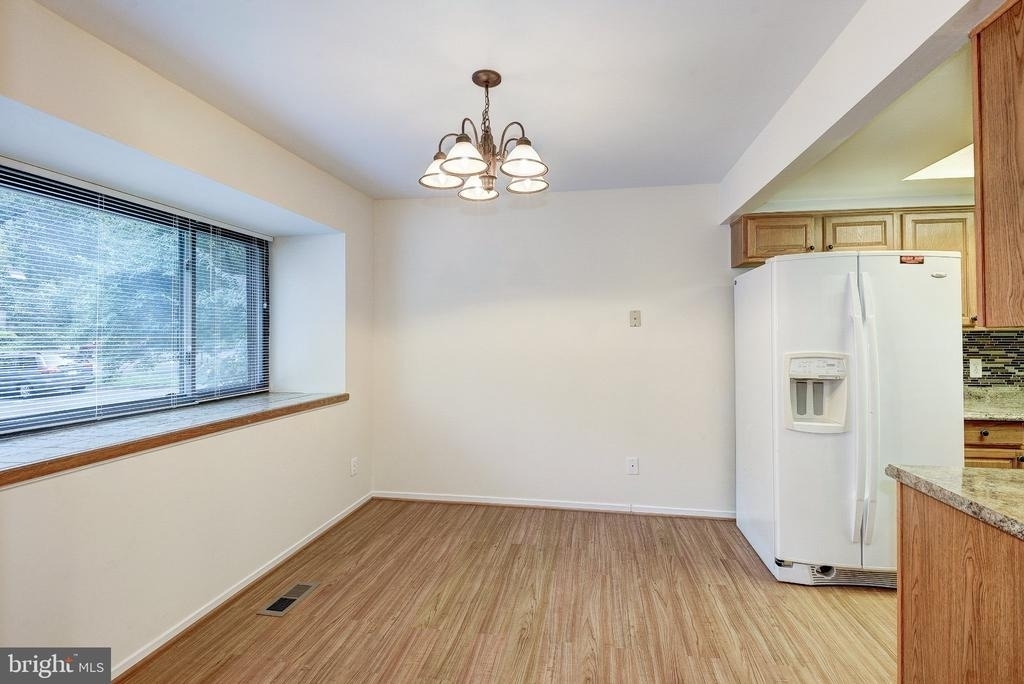 1502 Farsta Court - Photo 6