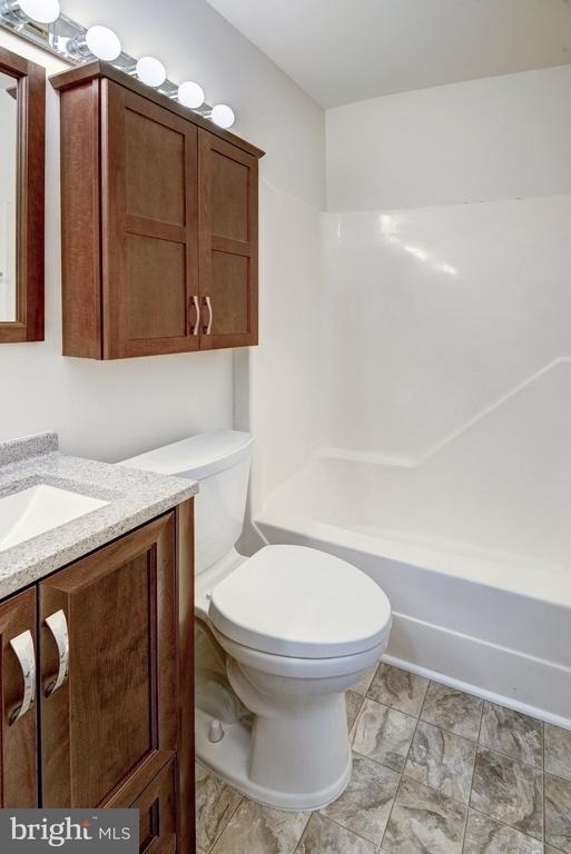 1502 Farsta Court - Photo 32