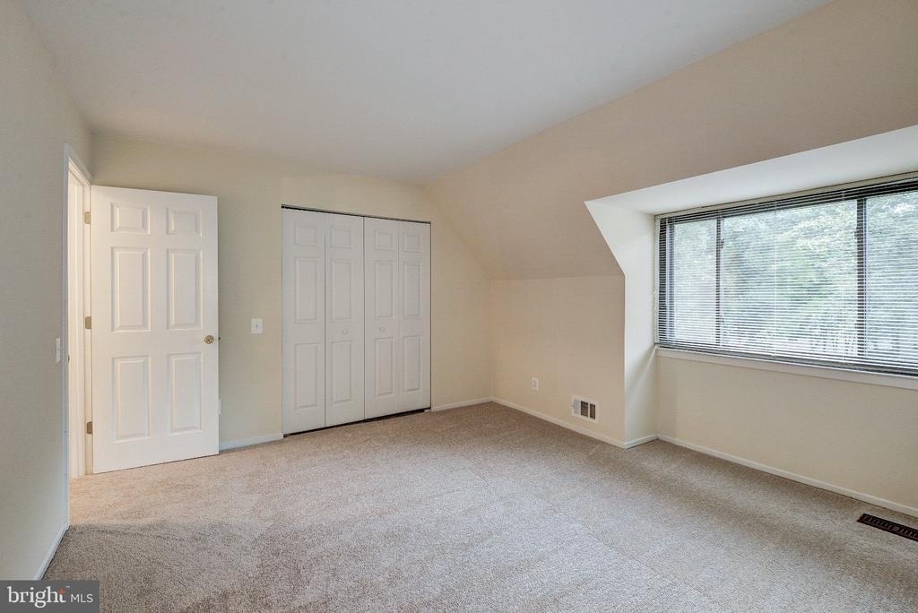 1502 Farsta Court - Photo 37