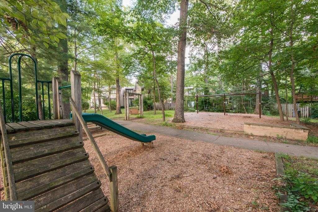 1502 Farsta Court - Photo 57