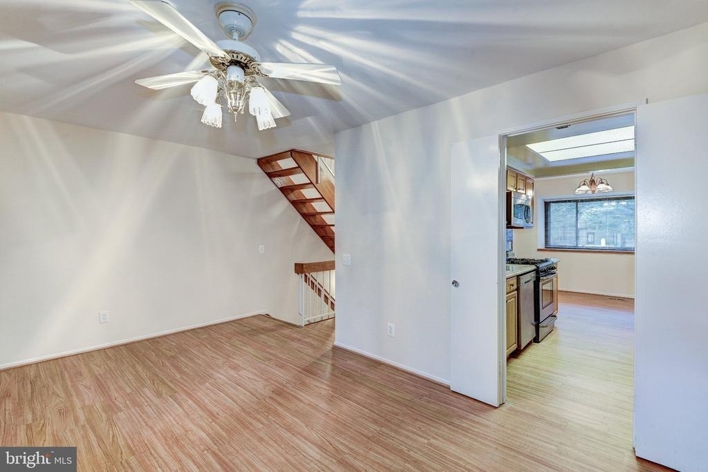 1502 Farsta Court - Photo 18