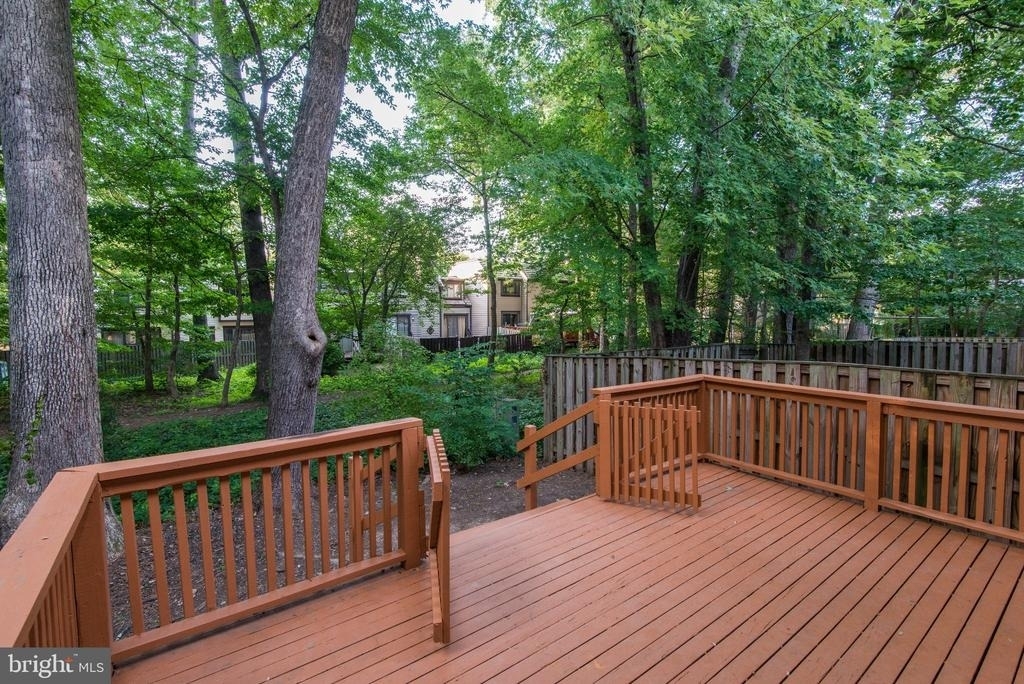 1502 Farsta Court - Photo 53
