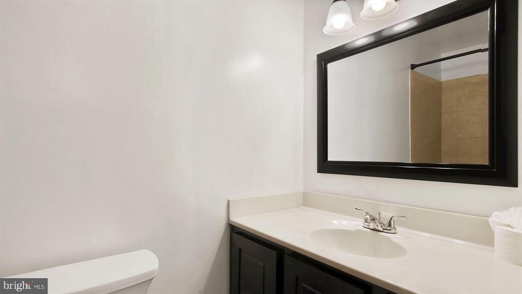 12802 Melvue Court - Photo 10