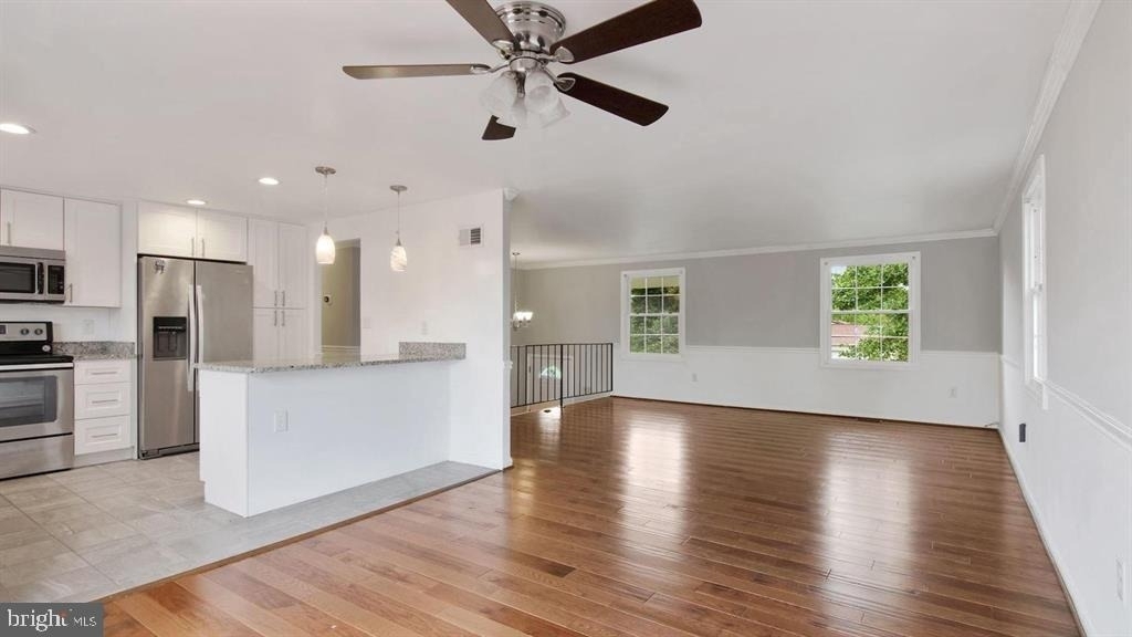 12802 Melvue Court - Photo 4
