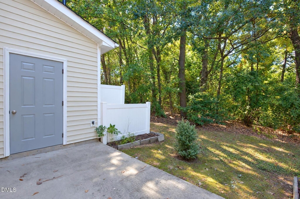 2512 Bryarton Village Way - Photo 31