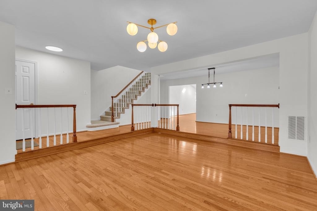 4637 Luxberry Drive - Photo 5