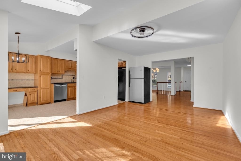 4637 Luxberry Drive - Photo 16