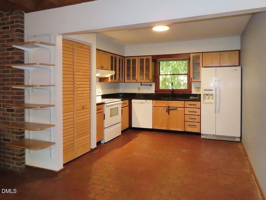 107 S Peak Drive - Photo 13