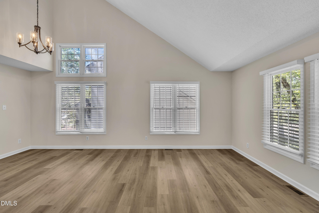 102 Cove Creek Drive - Photo 8