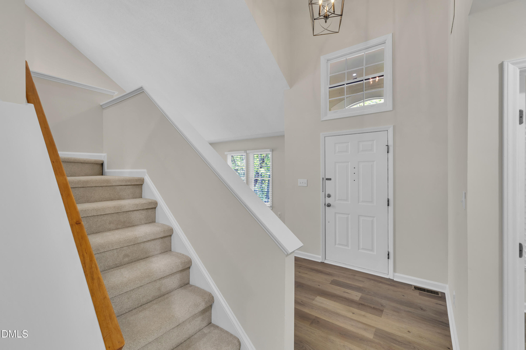 102 Cove Creek Drive - Photo 4