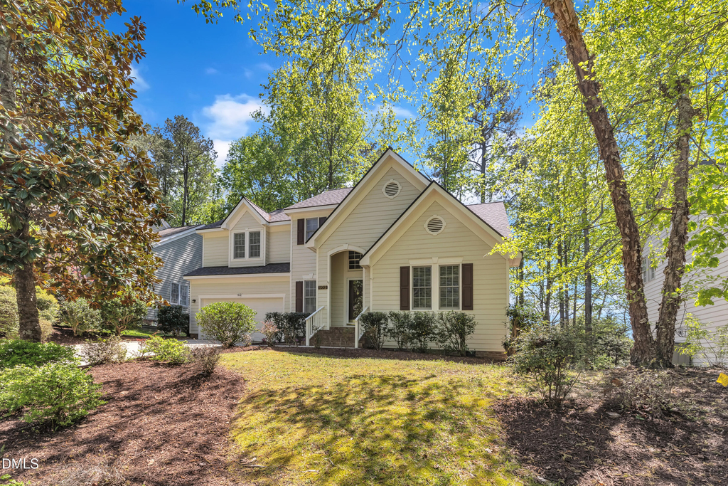 102 Cove Creek Drive - Photo 0