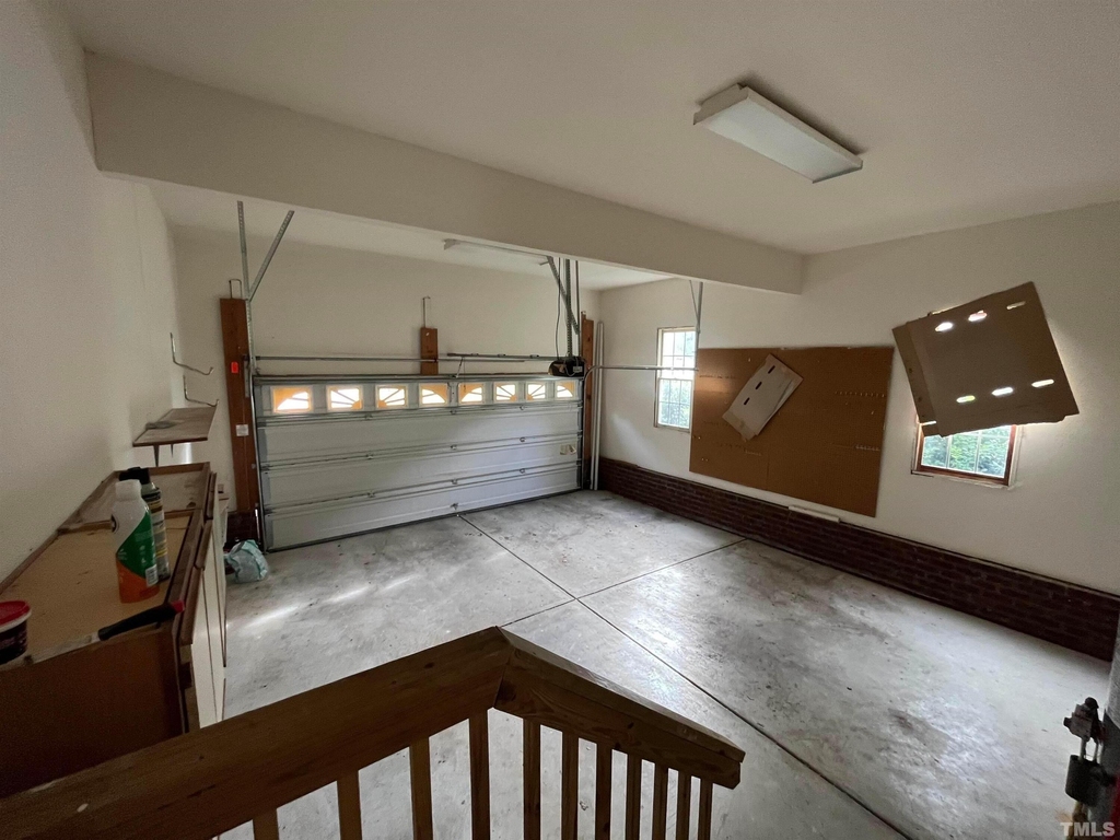 14 Aman Court - Photo 8