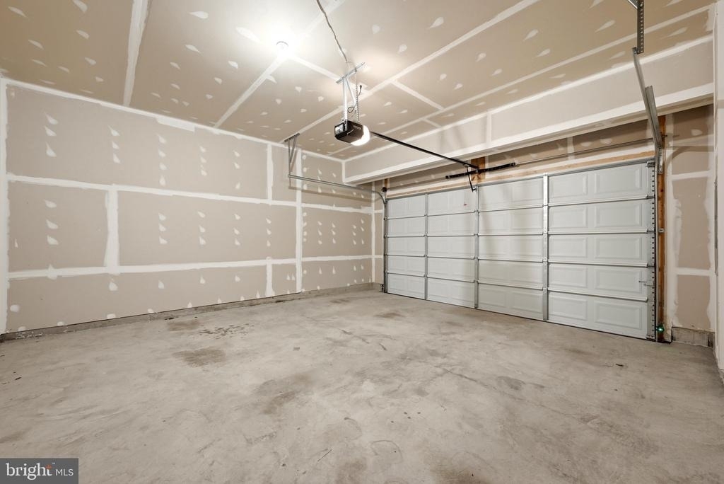 102 Curtain Fall Drive - Photo 44