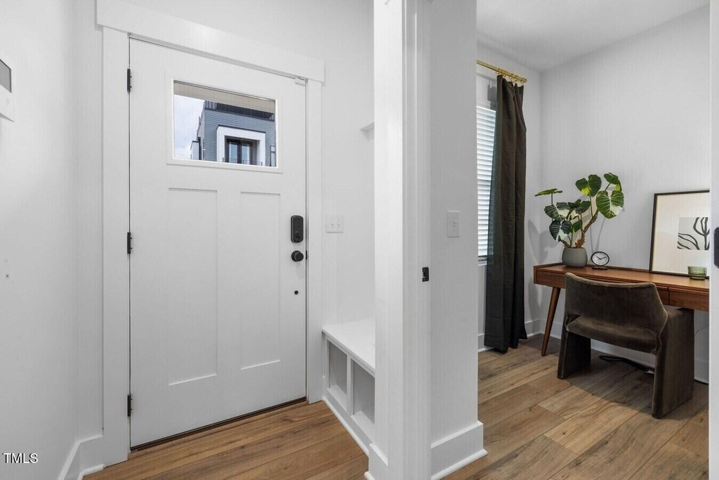 554 E Hargett Street - Photo 3