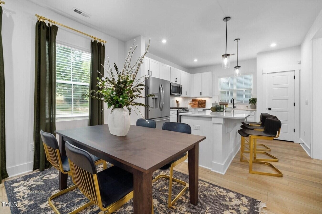 554 E Hargett Street - Photo 6
