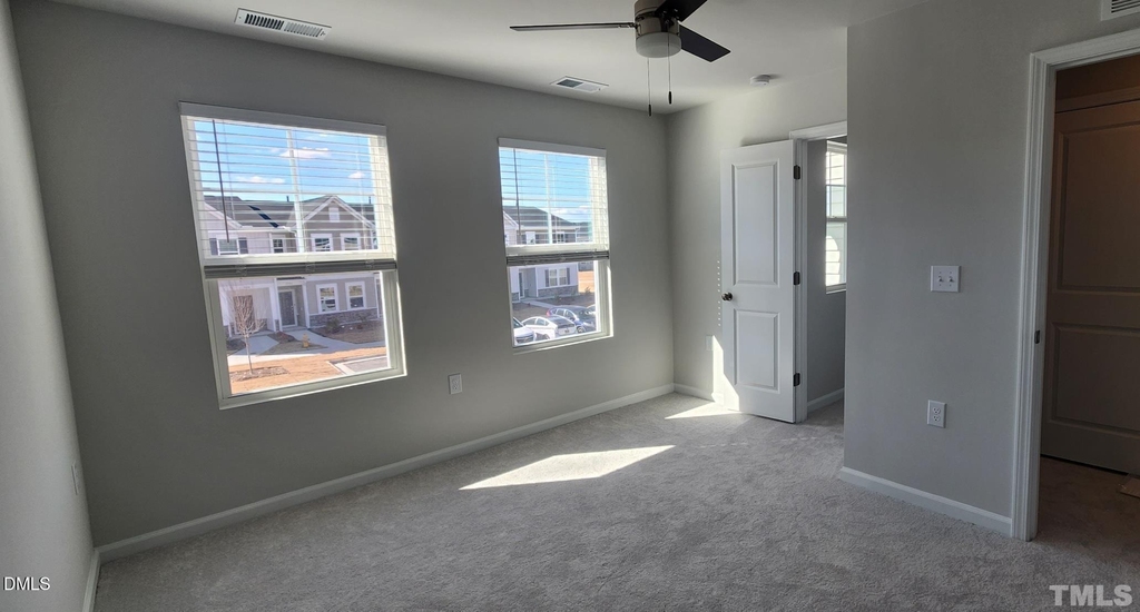 5337 Arkose Drive - Photo 3