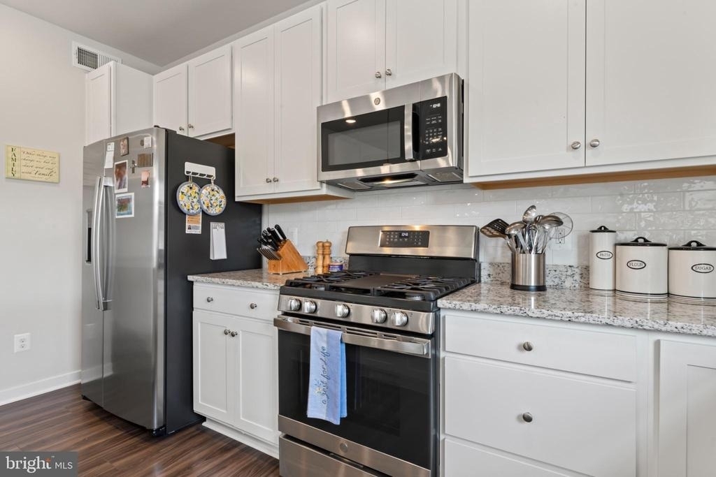 2131 Berwick Drive - Photo 12